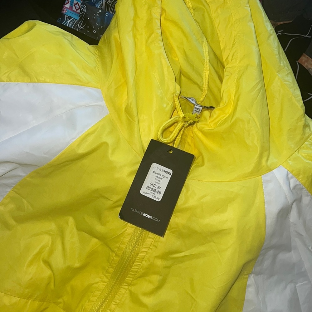 Nylon Lightweight pullover - Picture 5 of 7